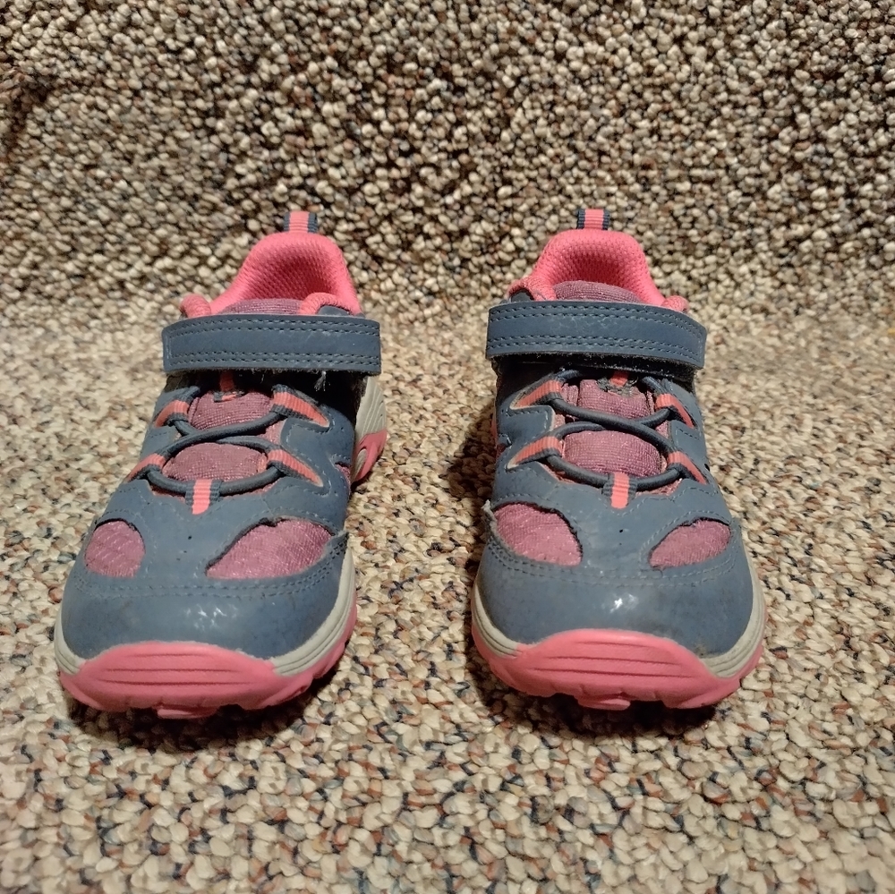 Merrell kids hiking shoe little kids size 8